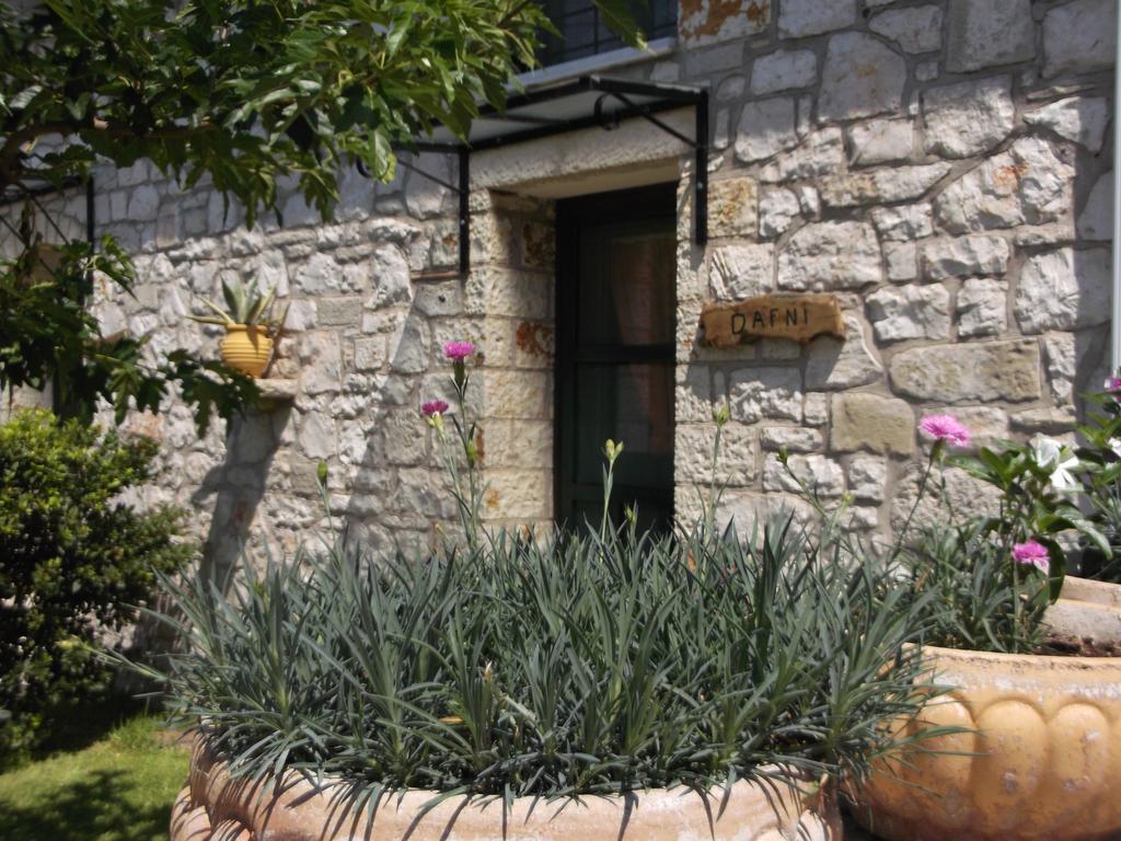 Sivros Stone Cottages Buitenkant foto